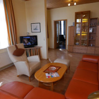 galerie-1-wohnzimmer-couch.jpg