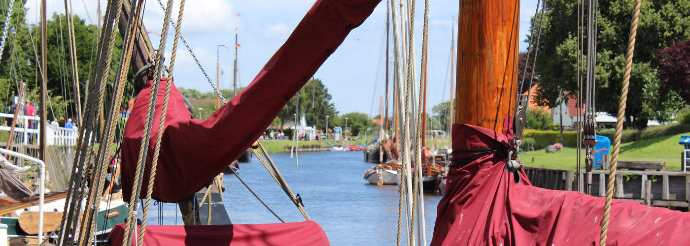 header-1-hafen-schiffe.jpg